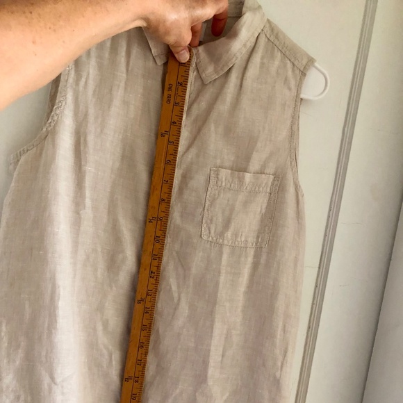 Linen Sleeveless Button-Front Blouse, New Condition - Picture 12 of 15
